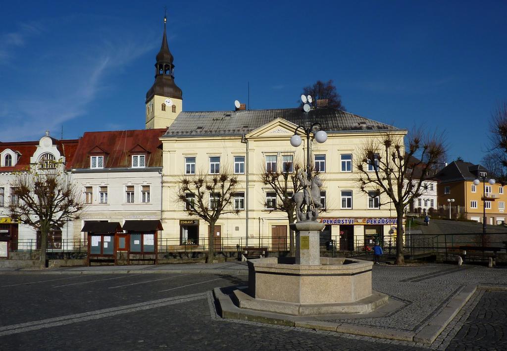 Penzion Sklarska Hospoda Chřibská エクステリア 写真